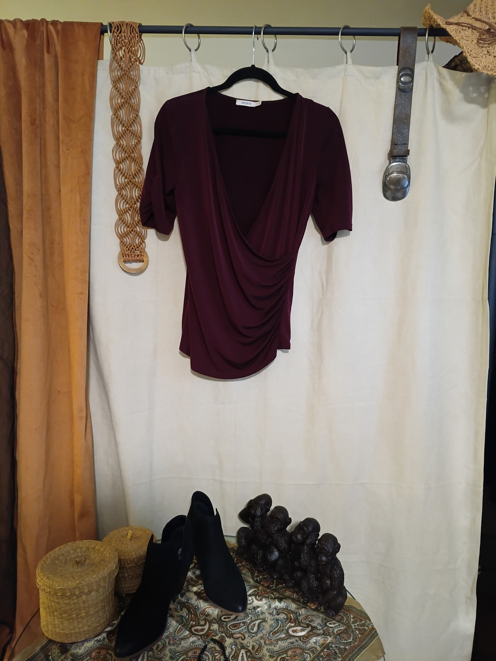 Ricki's Draped V-Neck Short Sleeve Top in Burgundy